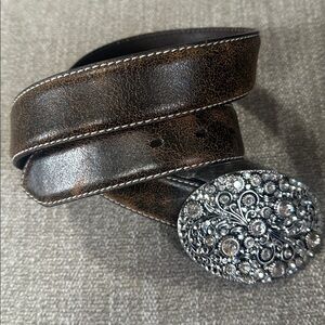 Nocona Cowgirl Western Belt Distressed Leather Rhinestone Buckle M Medium